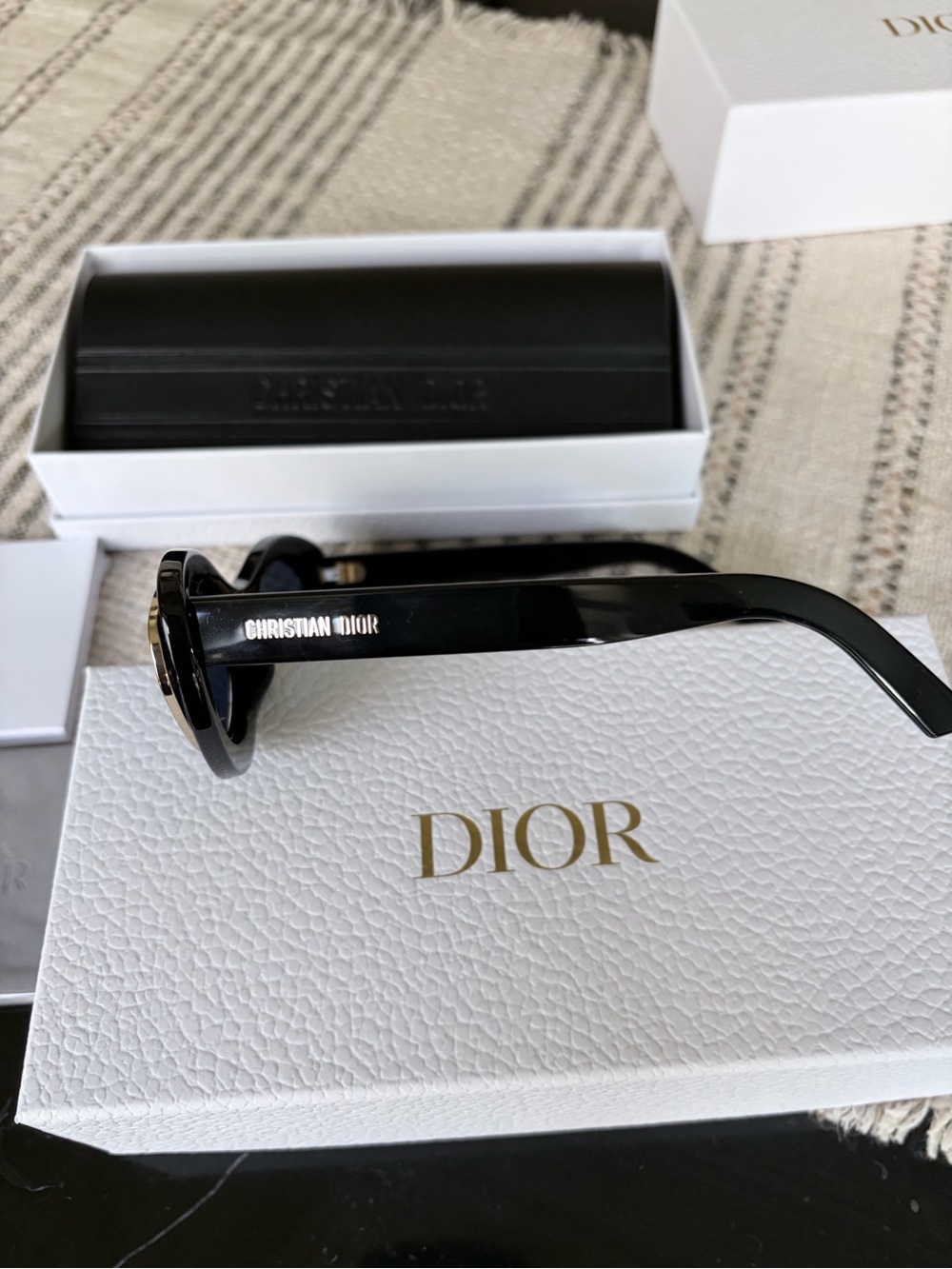Dior Black Cat-Eye Sunglasses with Blue Lenses Dior Meteor II - Picture 5 of 8
